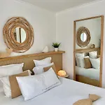 Hotel de La Plage - Mahogany